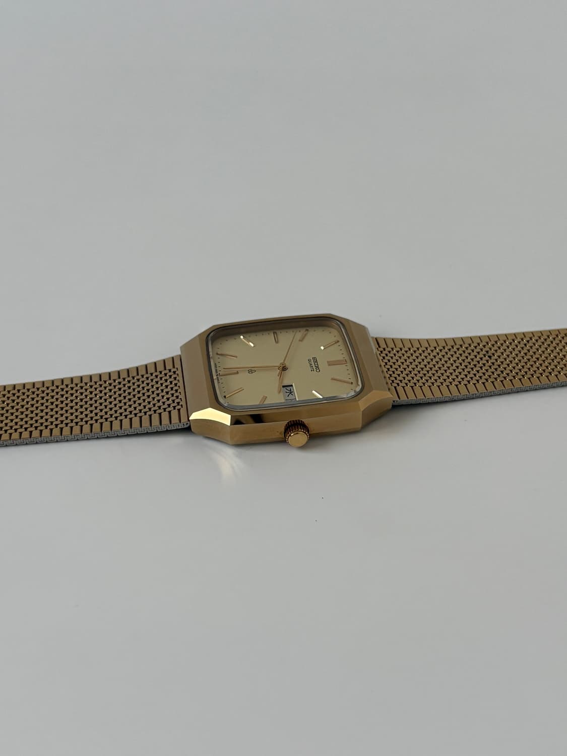 1980s Chariot Texture Gold Square Quartz 상품이미지6