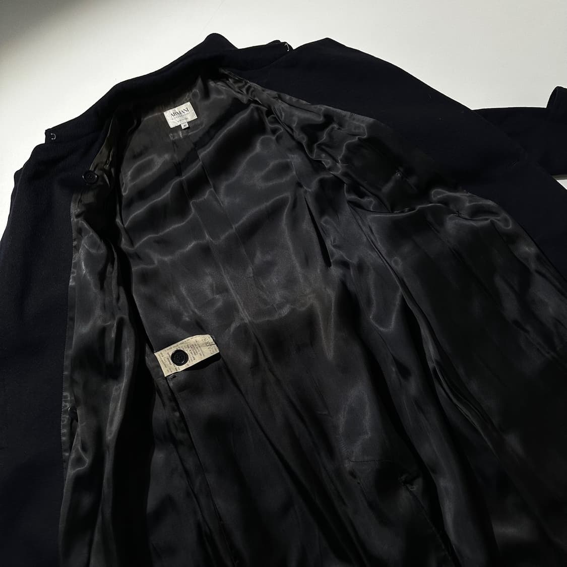 아르마니 꼴레지오니 캐시미어 100% 히든버튼 로브 더블 코트 네이비 상품이미지8