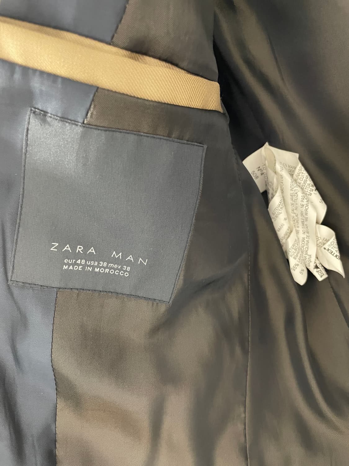 ZARA Concaved Shoulder Carmel Blazer 상품이미지5