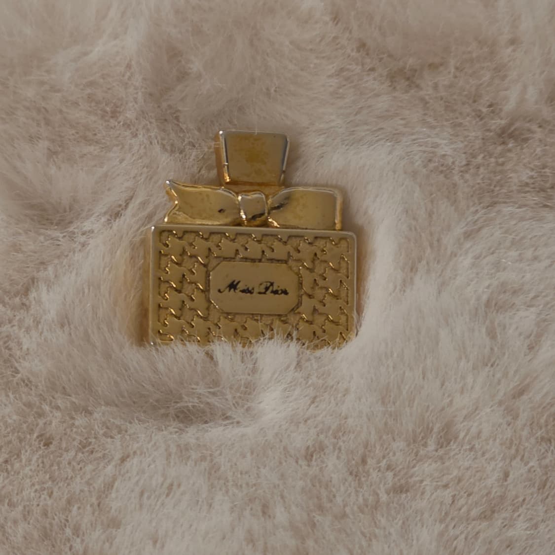 크리스찬디올 금장 향수 미니어처 브로치 상품이미지3