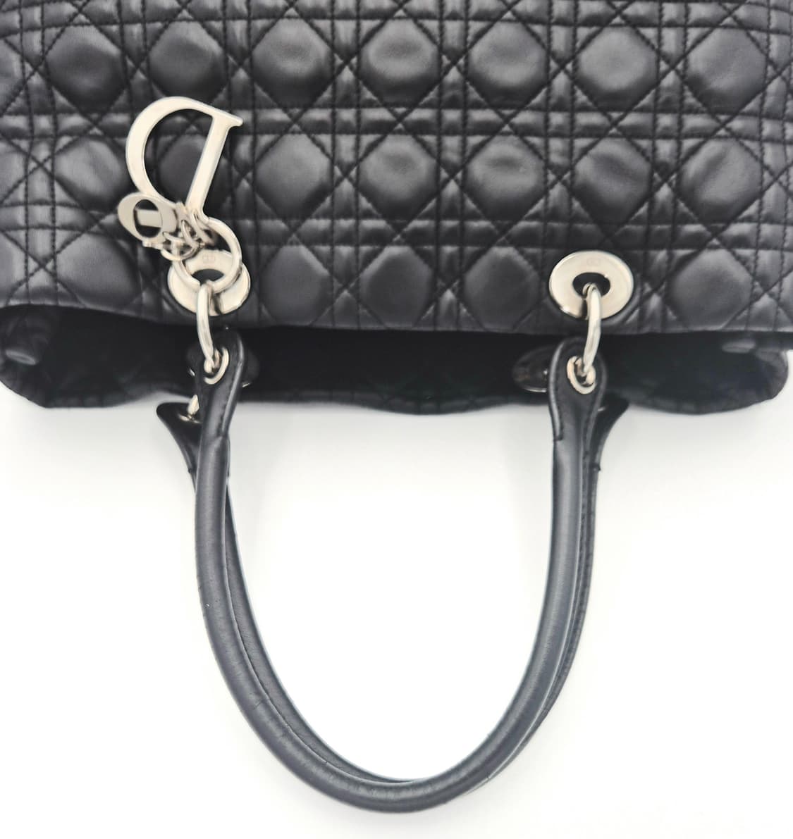 Christian Dior Lady Dior
라지(Large) 토트백
 상품이미지5