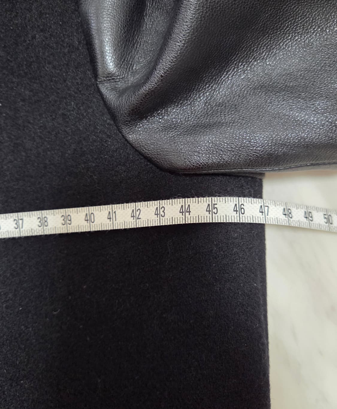 띠어리 가죽 믹스 코트 상품이미지7