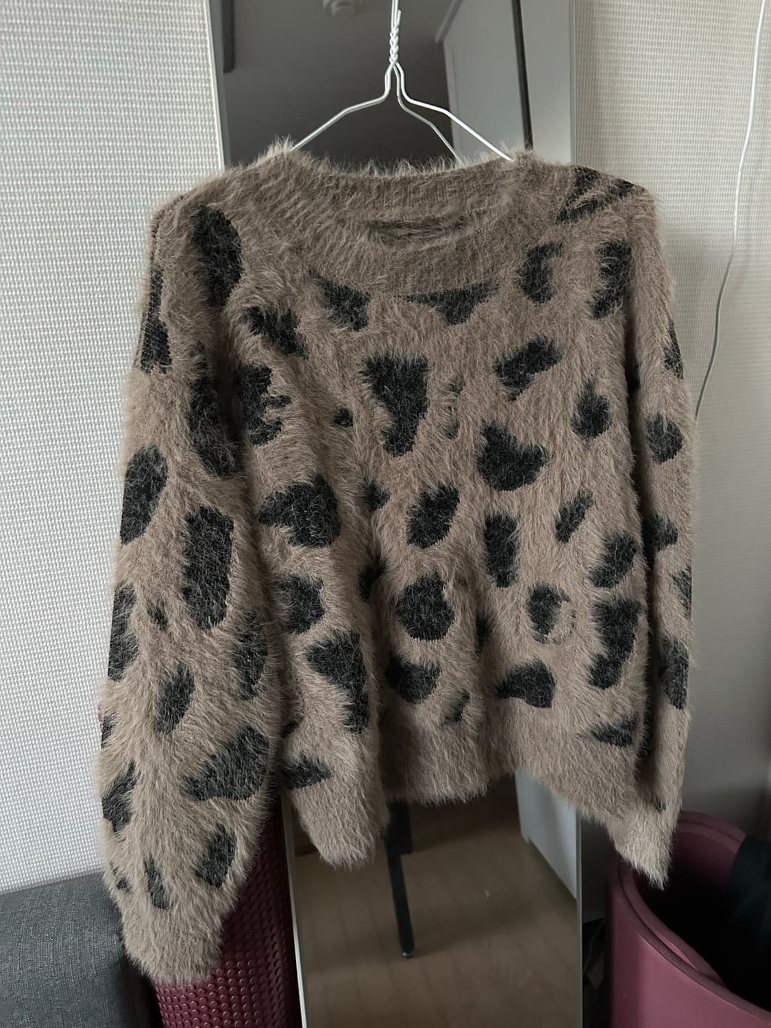 레오파드 니트 상품이미지1