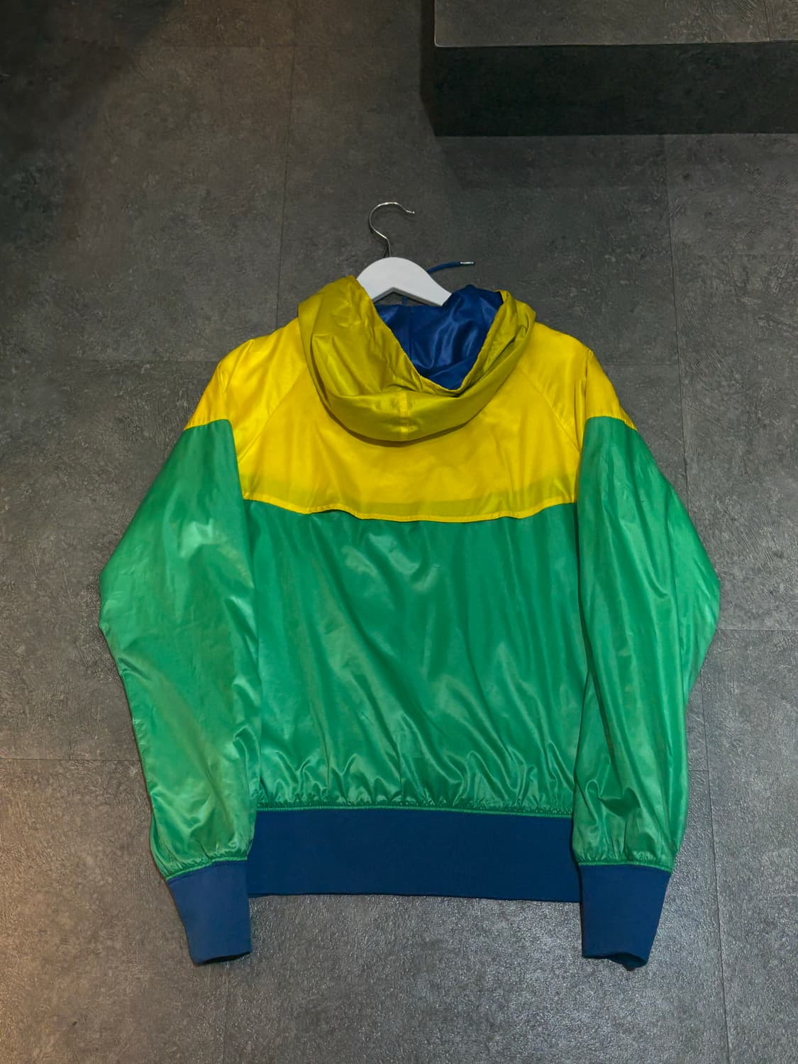 나이키 윈드러너 바람막이 멀티컬러 M사이즈 상품이미지3