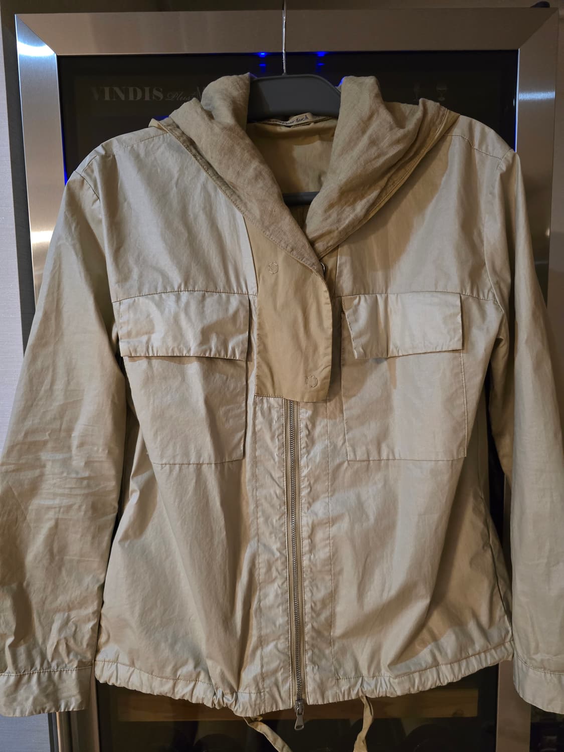 트랜짓 Transit 바라막이 42사이즈입니다. 상품이미지1