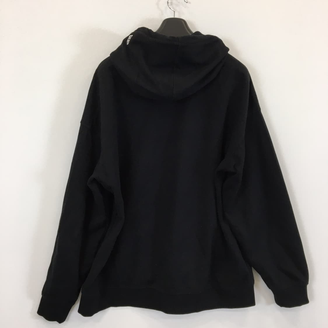 뉴에라 에센셜 블랙 후드집업 2XL  상품이미지4