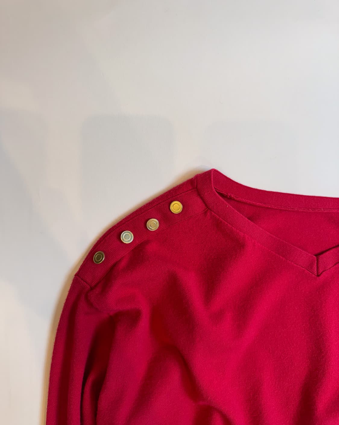 Pink Red Gold Button Knit Sweater 상품이미지2