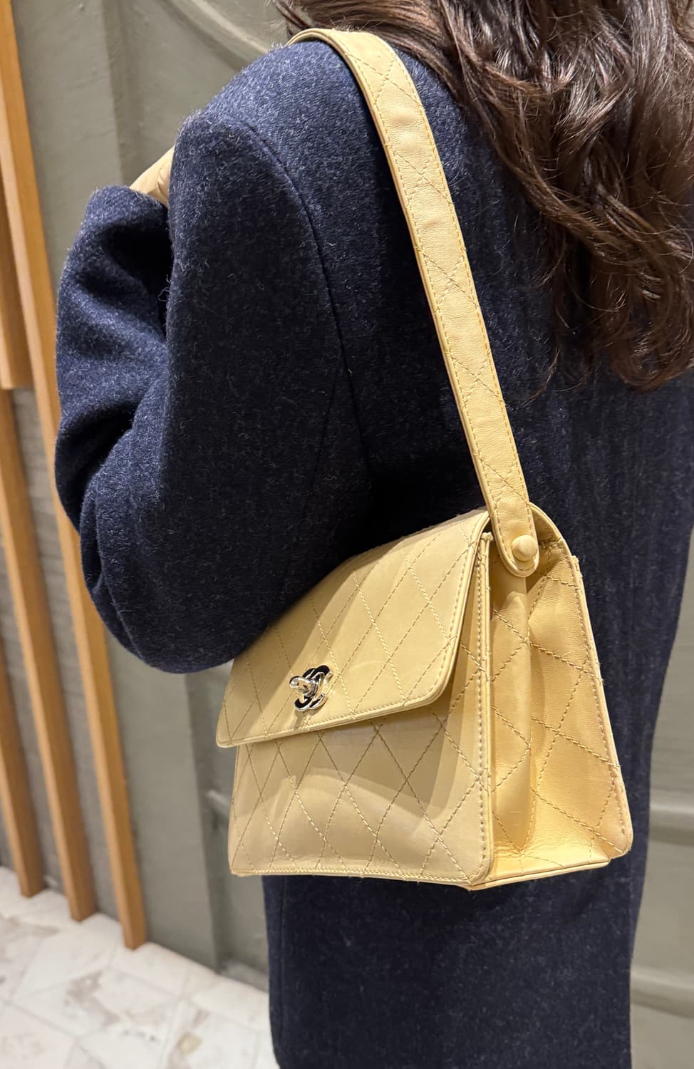 샤넬 클래식 베이지 숄더백 (샤넬 턴락빈티지 숄더백) 상품이미지3