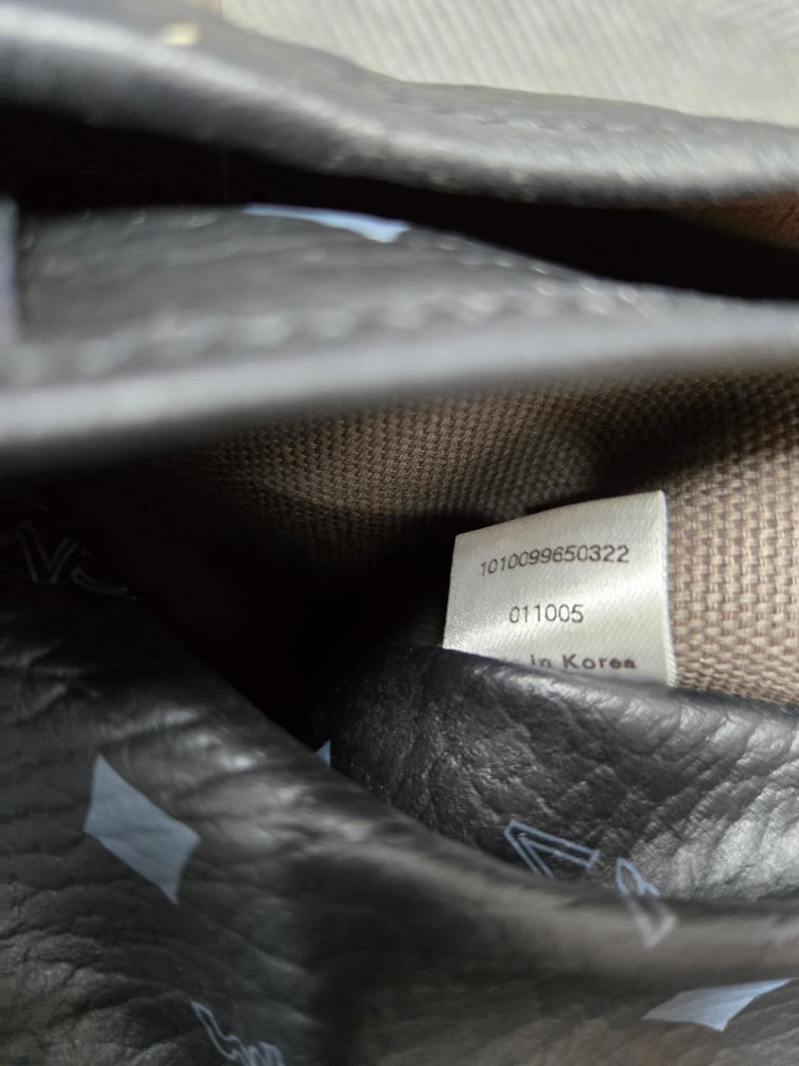 엠씨엠 MCM 쇼퍼백 블랙 비세토스 상품이미지6