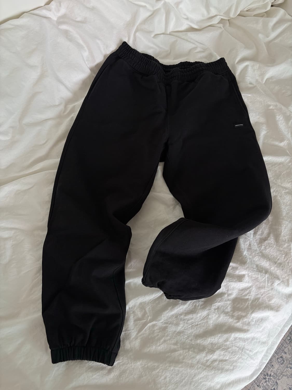 Thisisneverthat 스웻팬츠 블랙 상품이미지1