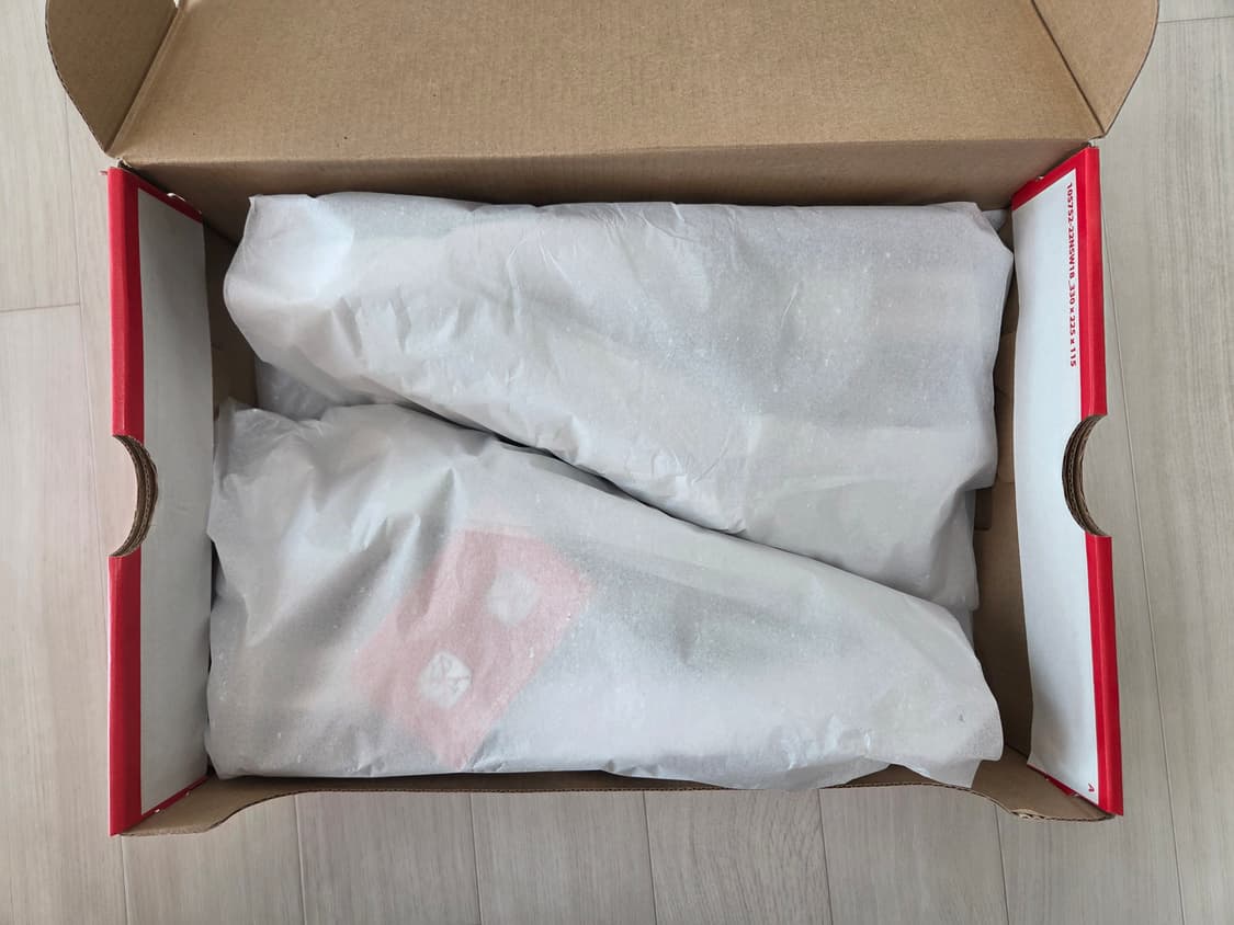 (W) 나이키 에어맥스 퓨리오사 실버 앤 블랙 [245, 새상품]  상품이미지8