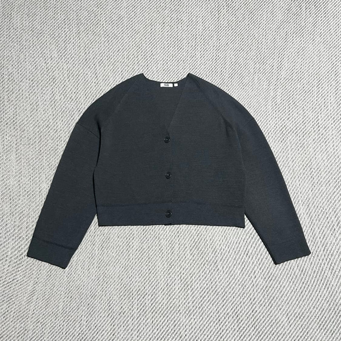 [L] Uniqlo 유니클로 U 크롭 메리노 블렌드 브이넥 가디건 상품이미지1