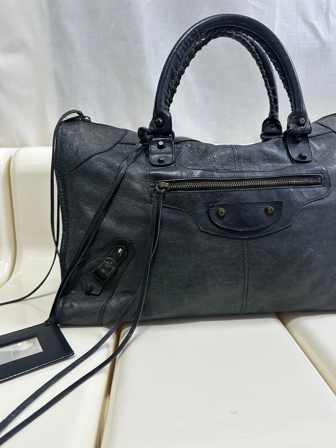 [A 정품] 발렌시아가 시티 모터백 라지 다크그레이 상품이미지5