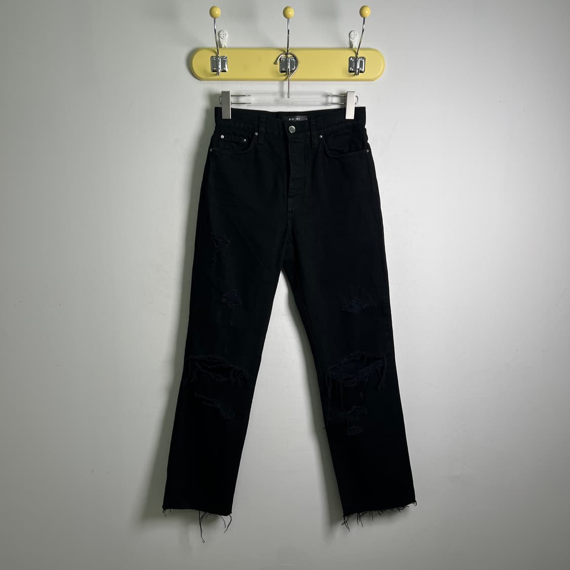 Amiri 아미리 블랙 디스트로이드 데님 팬츠 26 상품이미지1