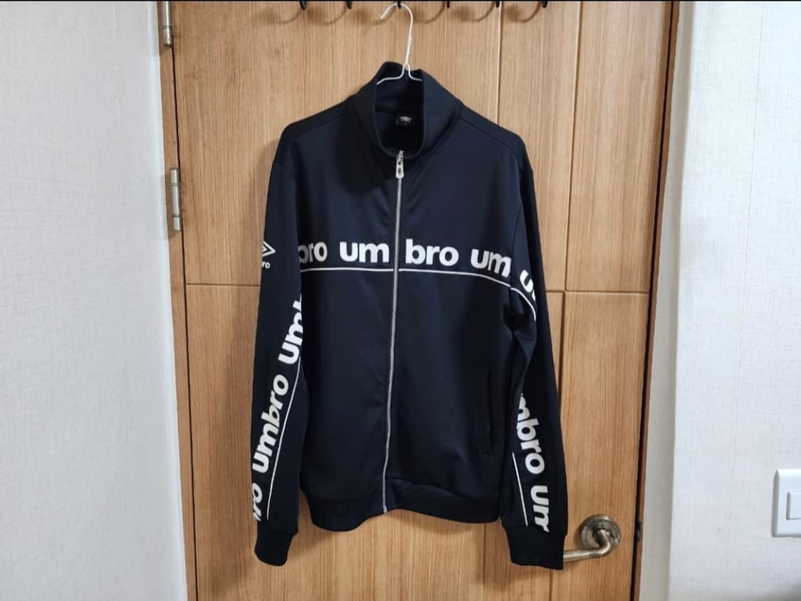 (100)엄브로 트레이닝복 세트 상품이미지1