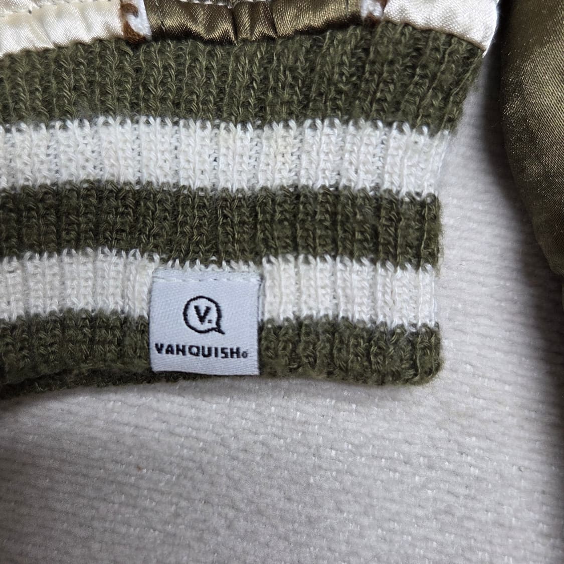 VANQUISH 뱅퀴시 시부야 하치코 자수 리버시블 스카잔 상품이미지6
