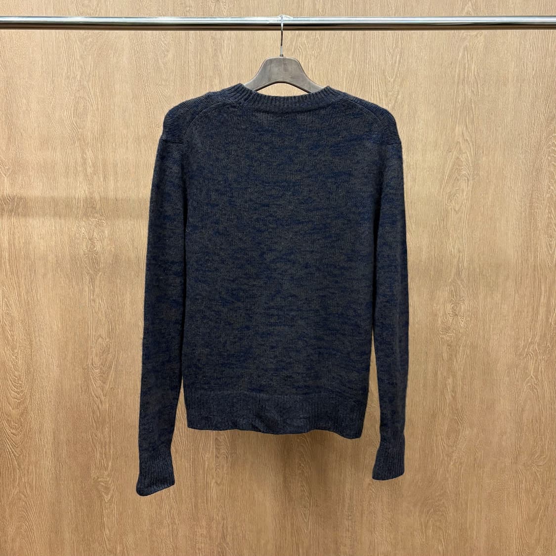 아크네 스튜디오 라운드넥 긴팔 니트 멜란지 패턴 디테일 브라운 네이비 상품이미지3