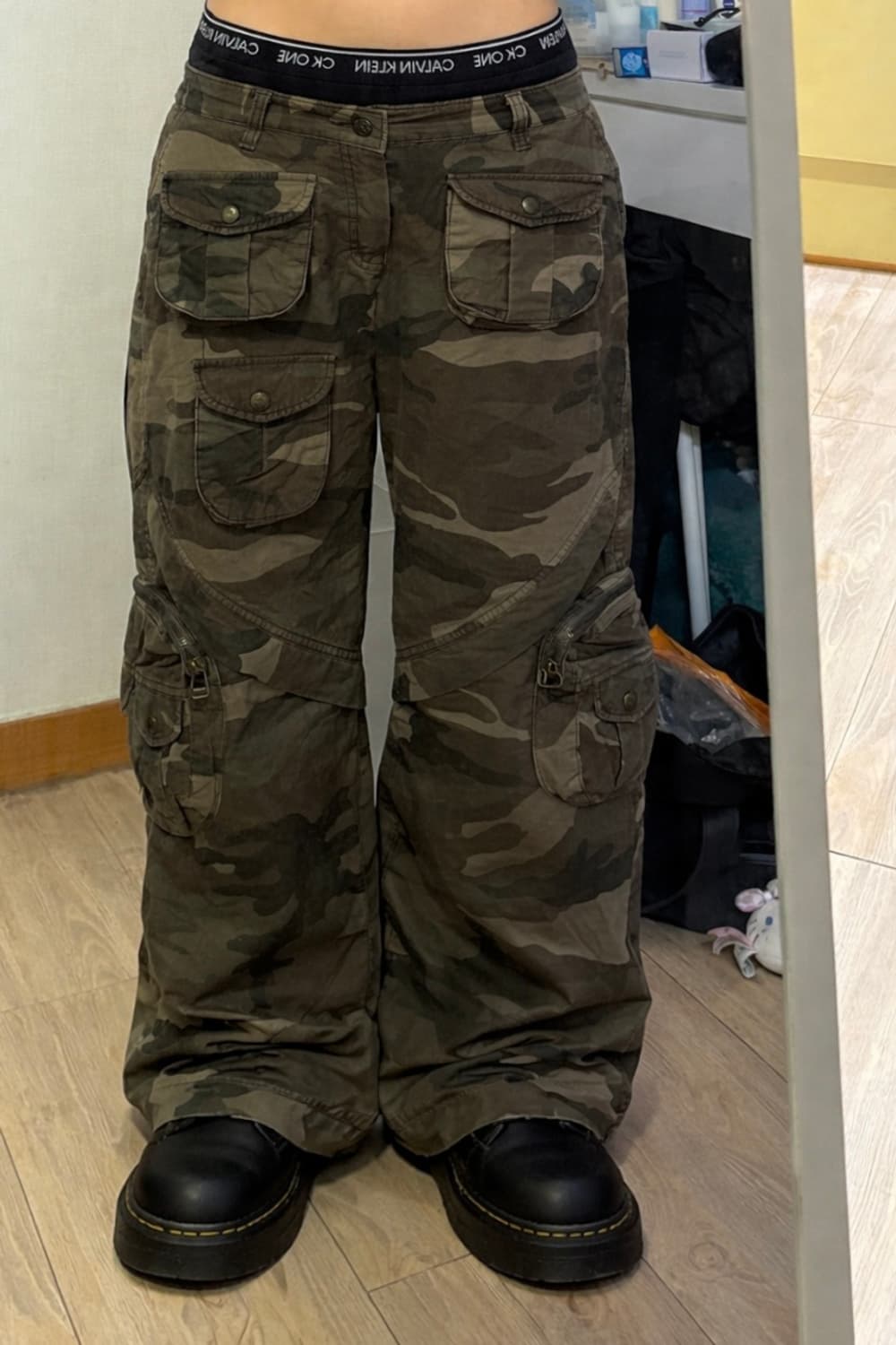 카모 와이드 플레어 부츠컷 카고 팬츠 상품이미지4