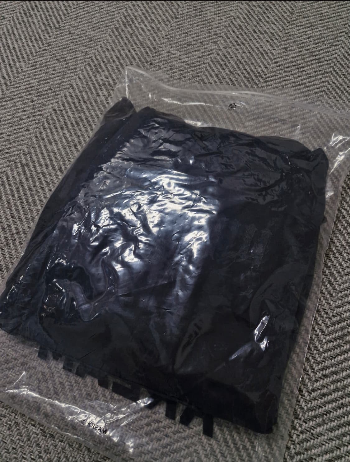 이지 x 고샤 루브친스키 YZY 블랙 독스 후드 블랙 2 상품이미지3