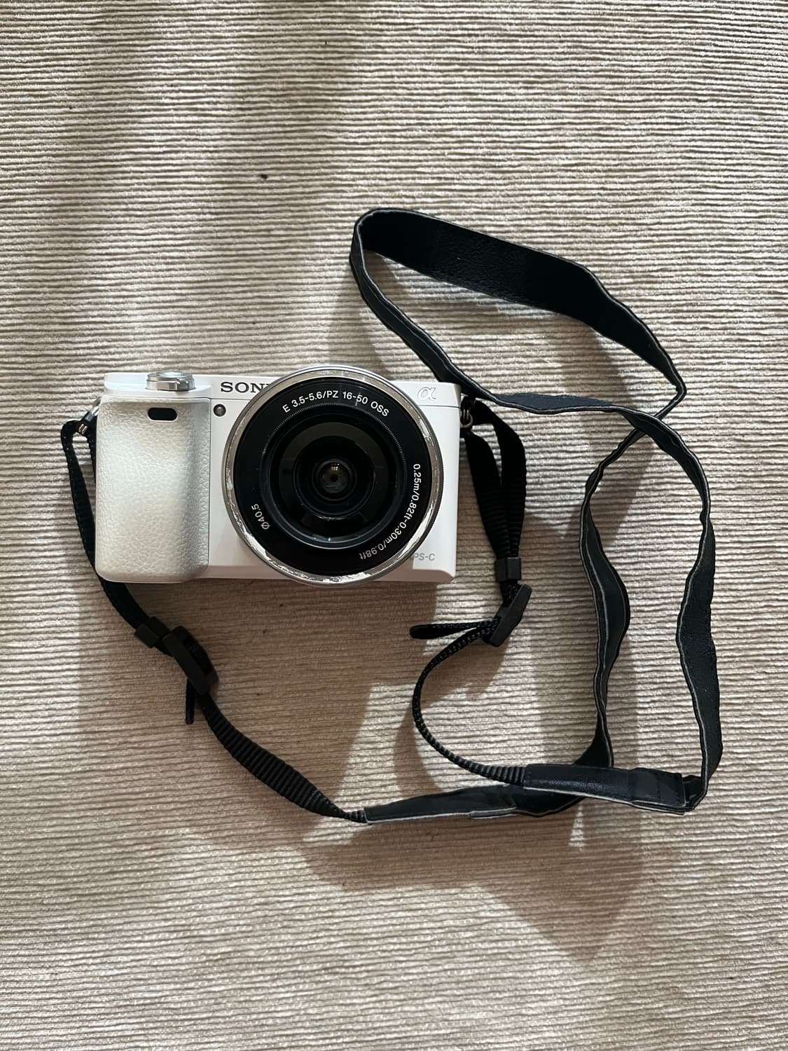 소니 Sony a6000 DSLR 미러리스 카메라 상품이미지1