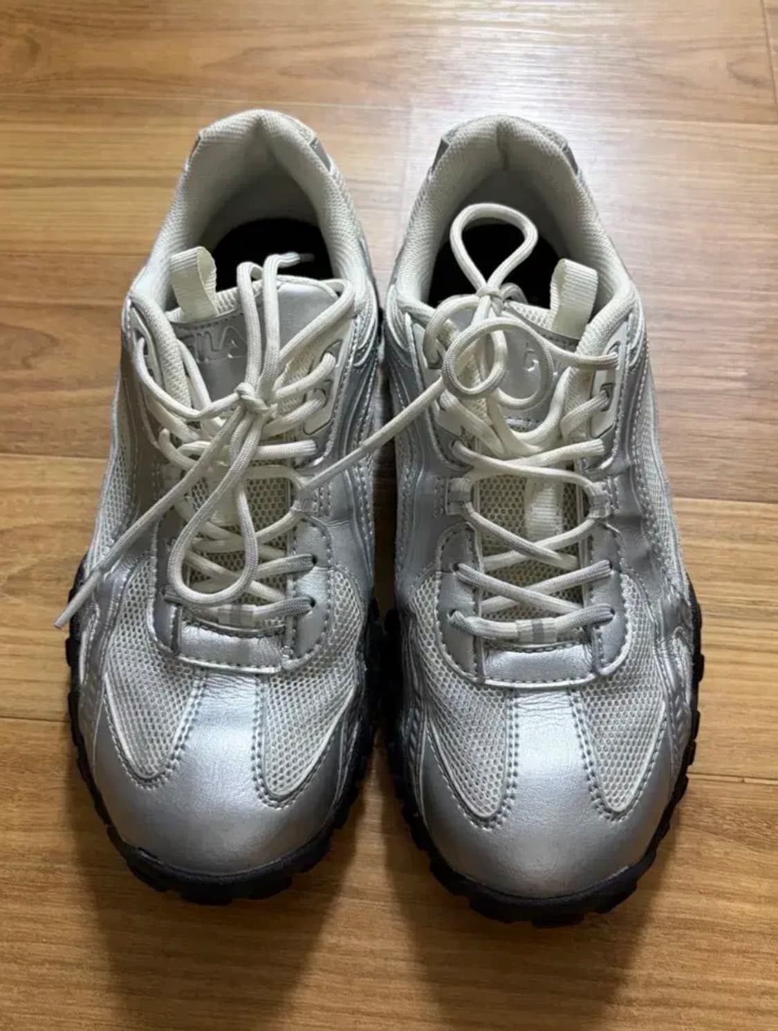 휠라 에샤페 ms 실버문 235 상품이미지1