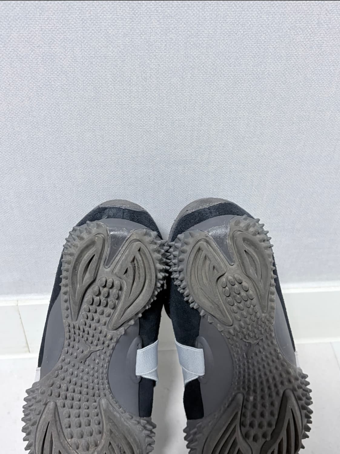 푸마 산산기어 모스트로 플랫 다크 그레이 240 상품이미지6