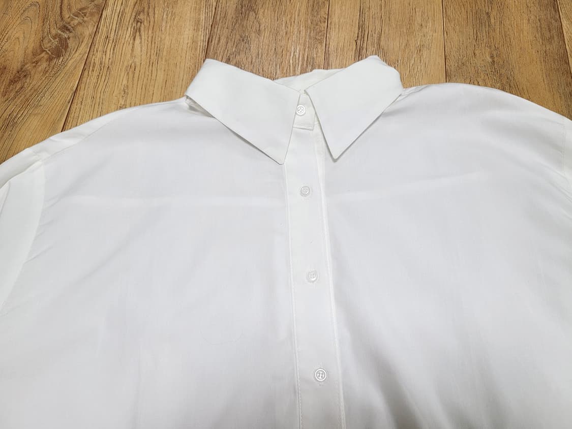 프리티영띵(pyt) 박시셔츠 프리사이즈 새상품 상품이미지2