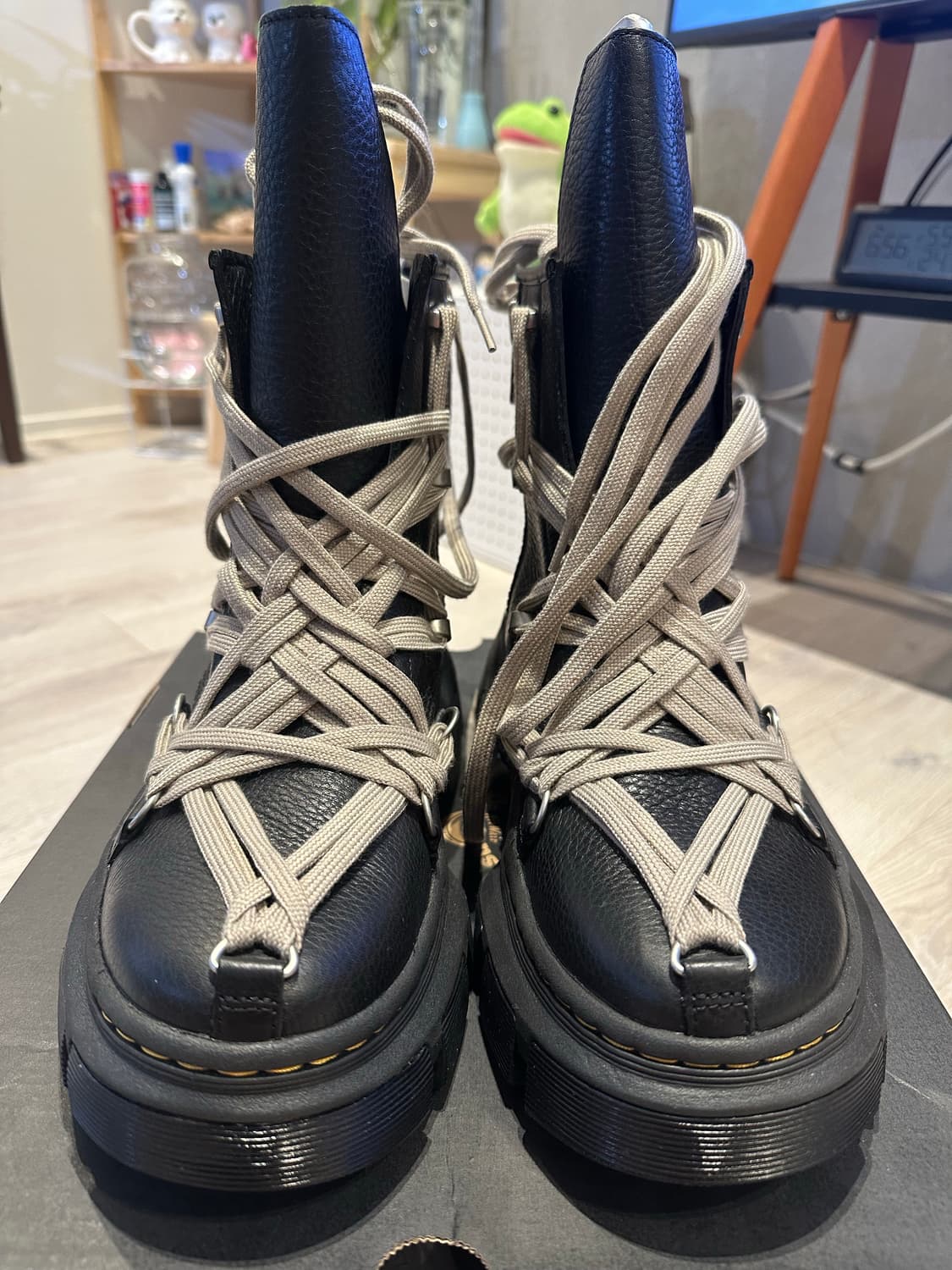 [UK7] 릭오웬스x닥터마틴 1460 DMXL 메가레이스 상품이미지1