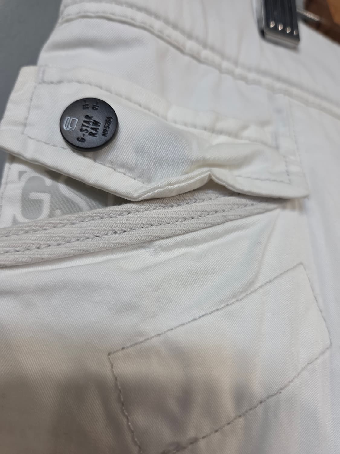 G-Star RAW 화이트 카고 바지 벨트 포함(W26/L32) 상품이미지4