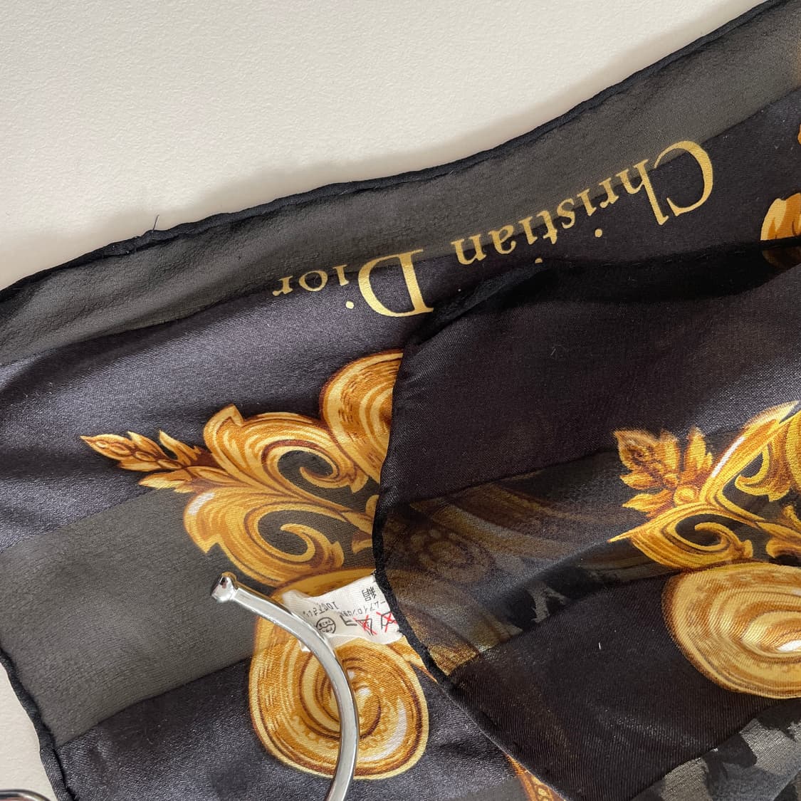 크리스찬 디올 블랙 95 까레 레오파드 스카프 상품이미지5