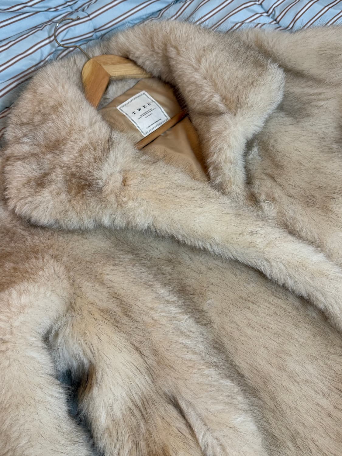 TWEE 트위 폴튼 하이넥 소프트 퍼자켓 상품이미지3