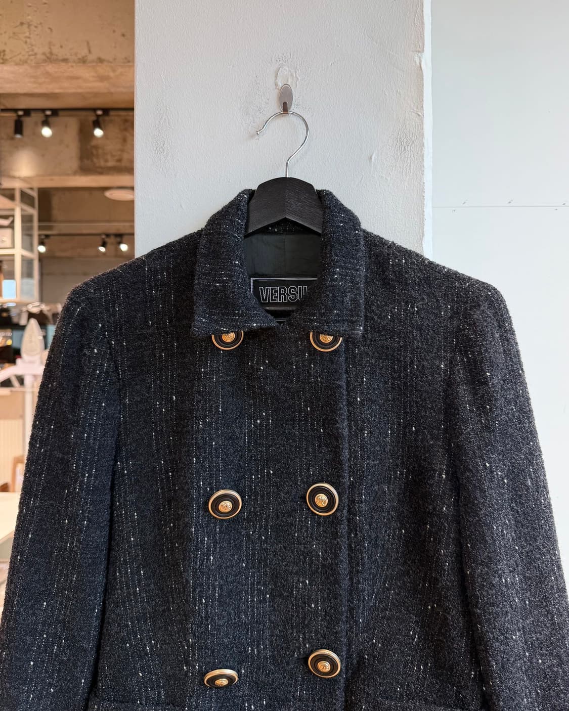 베르수스 블랙 더블 금장 트위드 자켓  상품이미지3