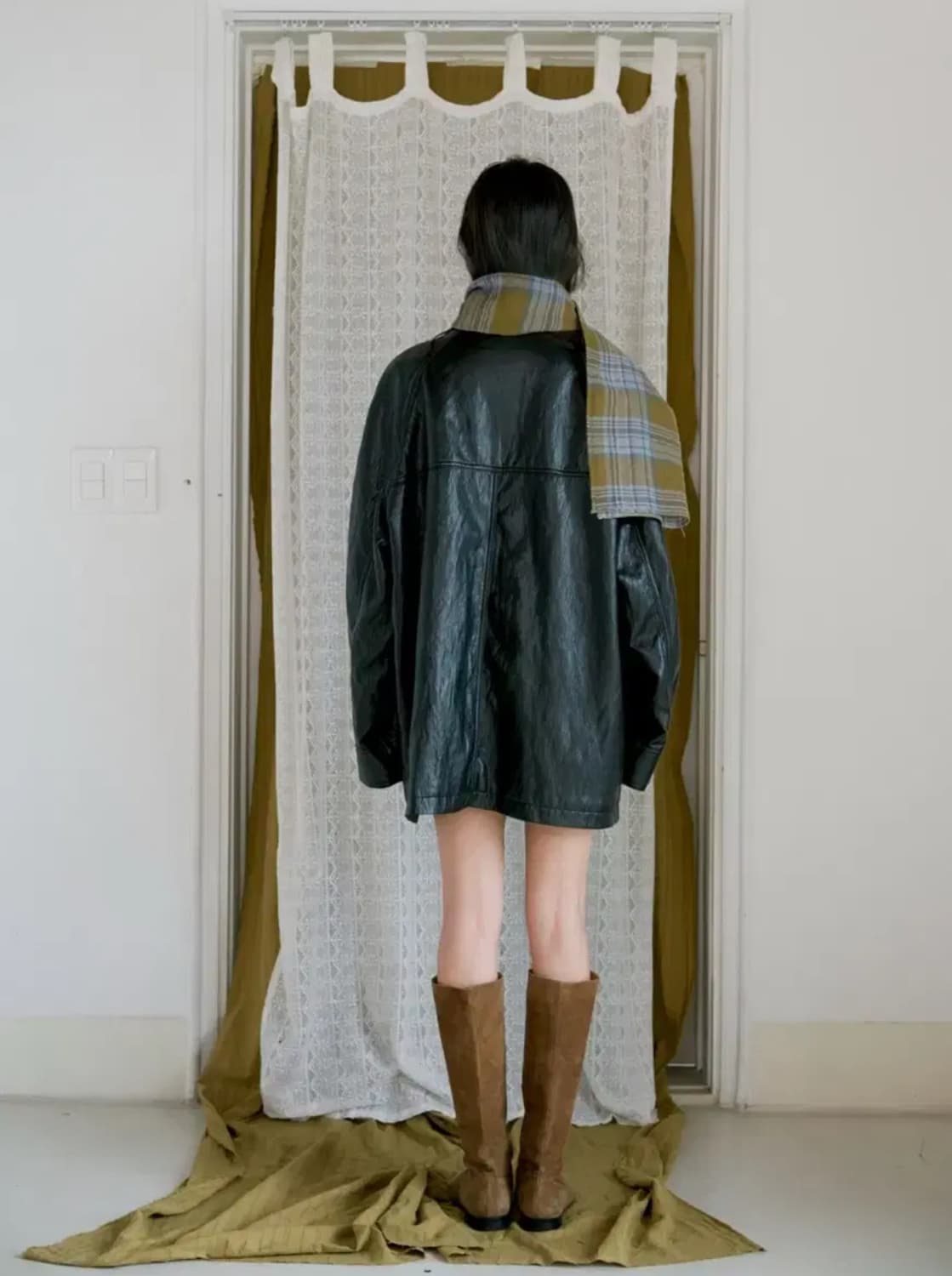 포에트서울 soft leather trench coat 레더코트 상품이미지2