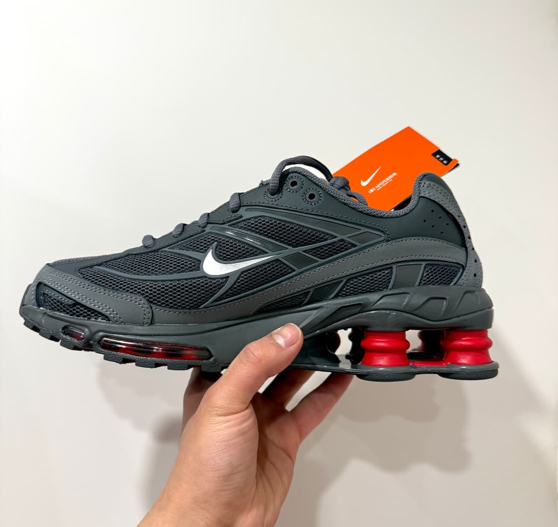 (255,265)(새상품)나이키 샥스 라이드 2 레드 스모크 그레이 상품이미지1