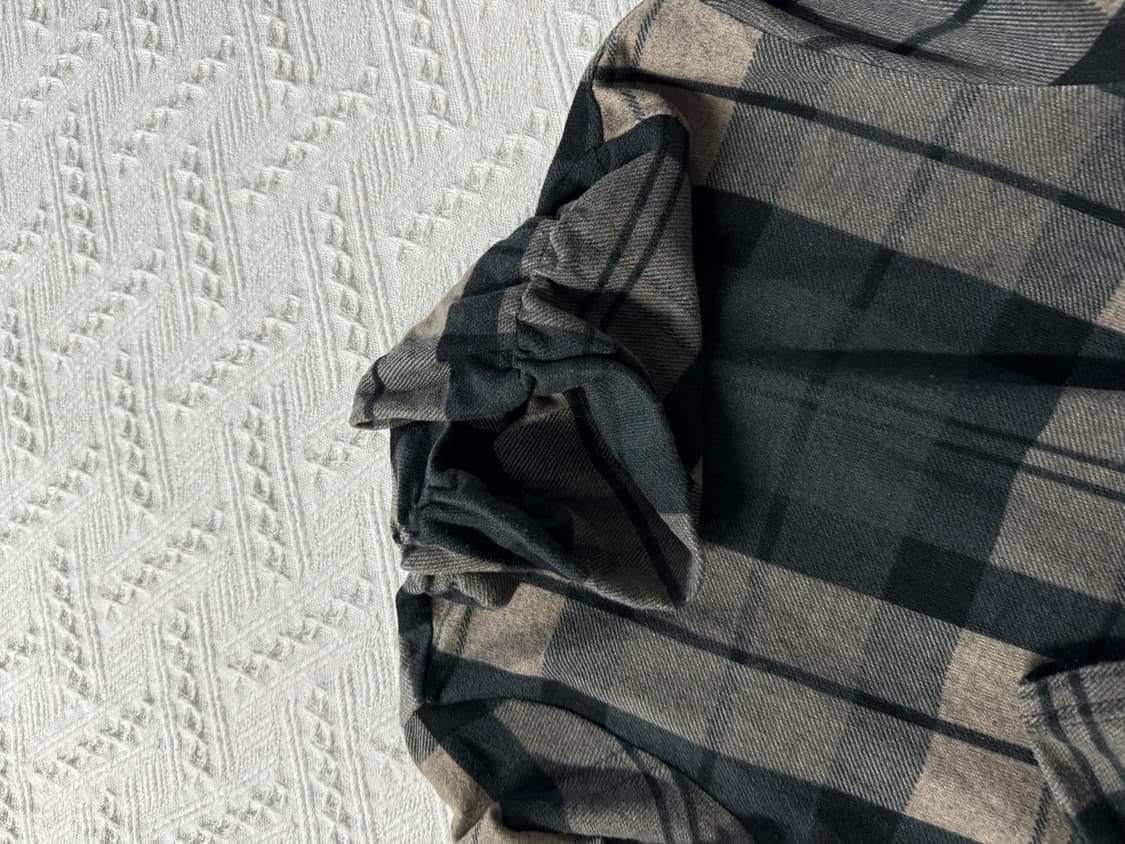 셔링 넥 체크 패턴 니트 폴라넥 원피스 상품이미지3