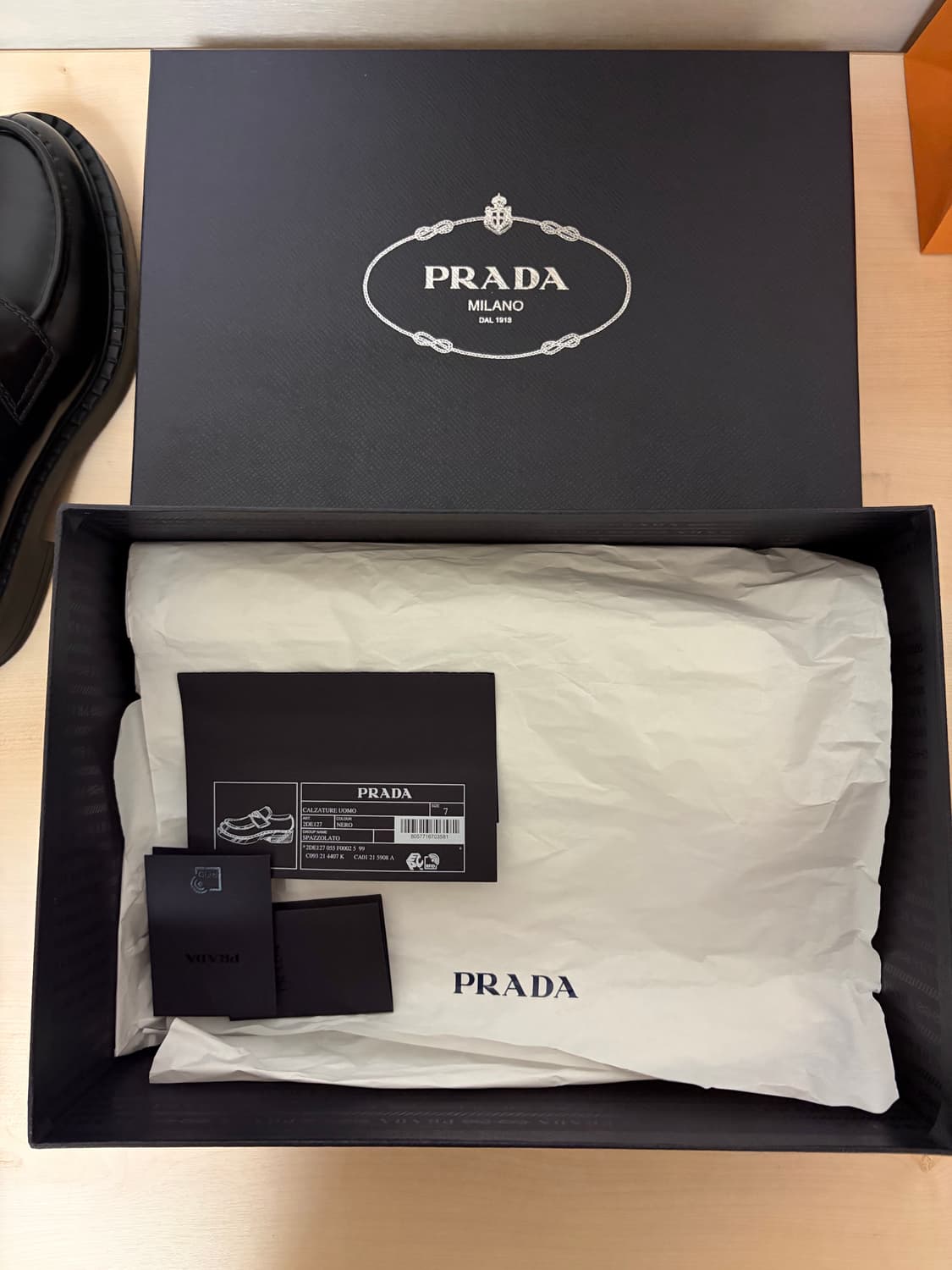 프라다 초콜릿 브러시드 가죽 로퍼(7size) 상품이미지8