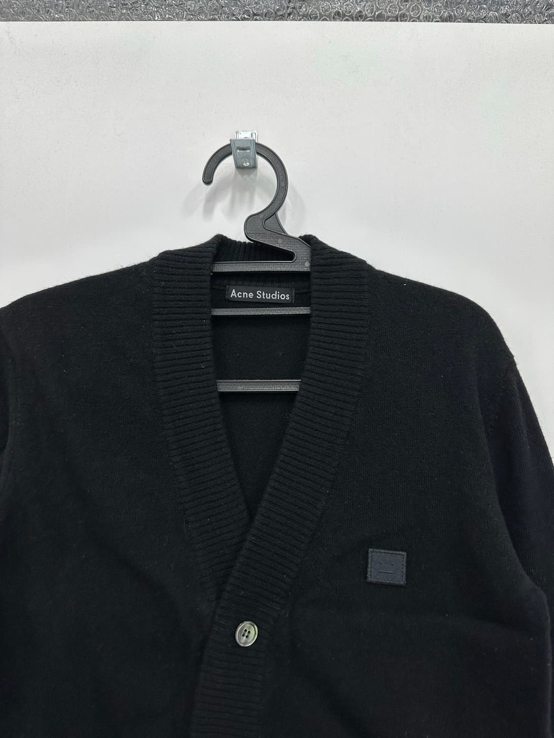 아크네스튜디오 블랙 가디건 상품이미지2