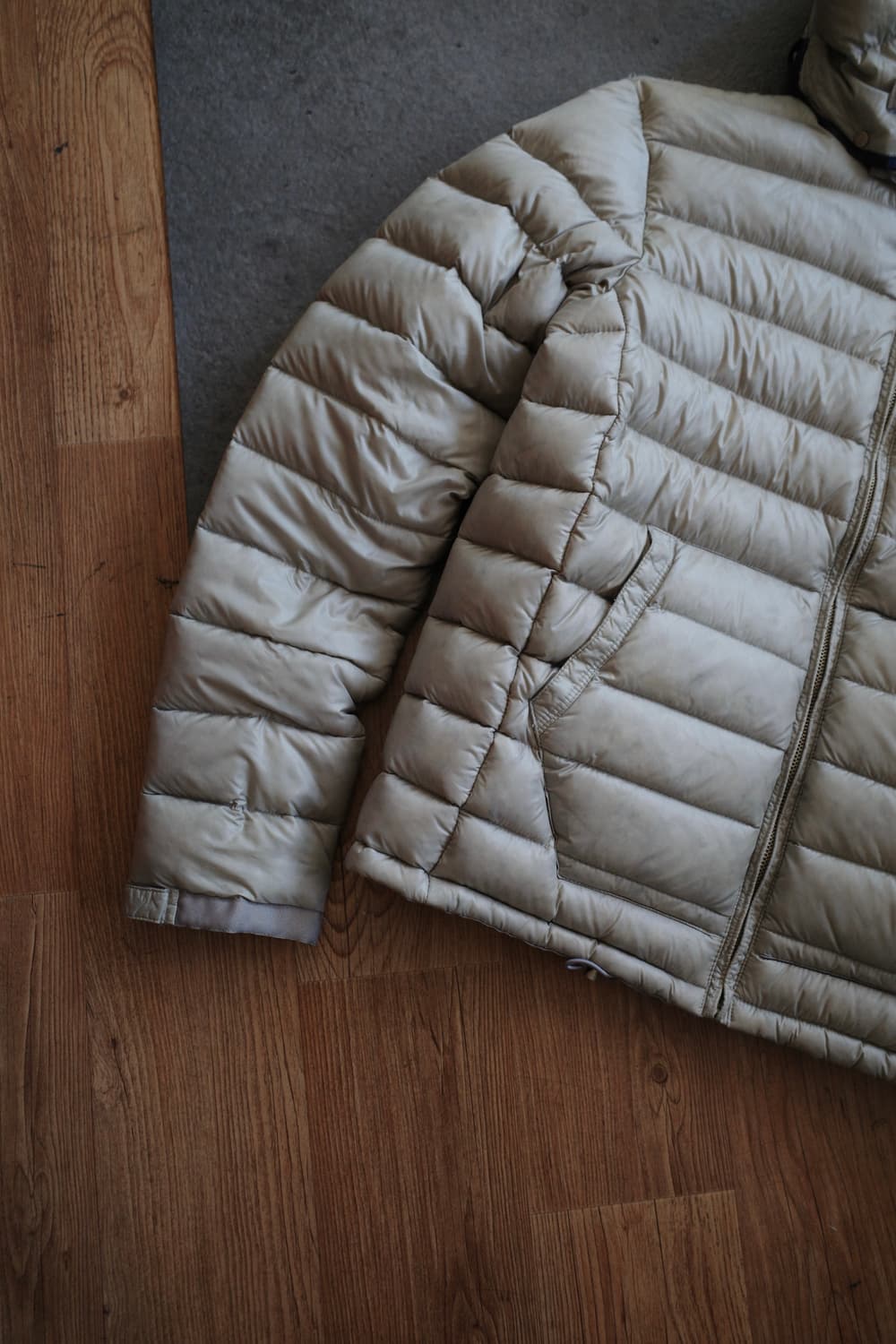 씨피컴퍼니 고글 라이트 다운 자켓 상품이미지4