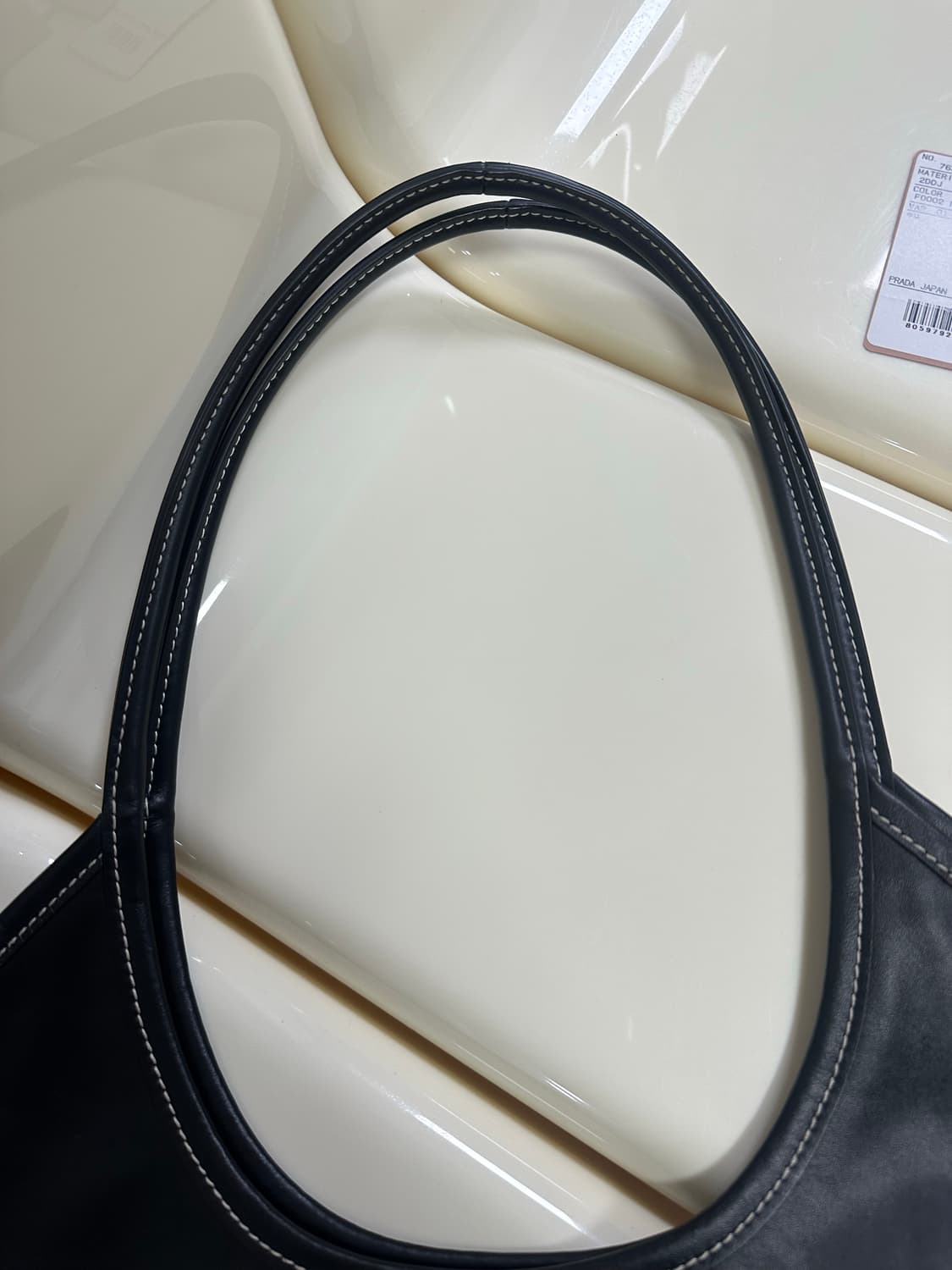 [거의 새상품급] 정품 미우미우 아이비백 미디움 블랙 상품이미지6