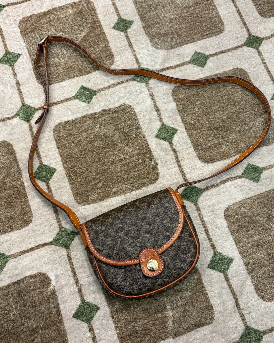 셀린느 마카담 미니 크로스백 상품이미지1