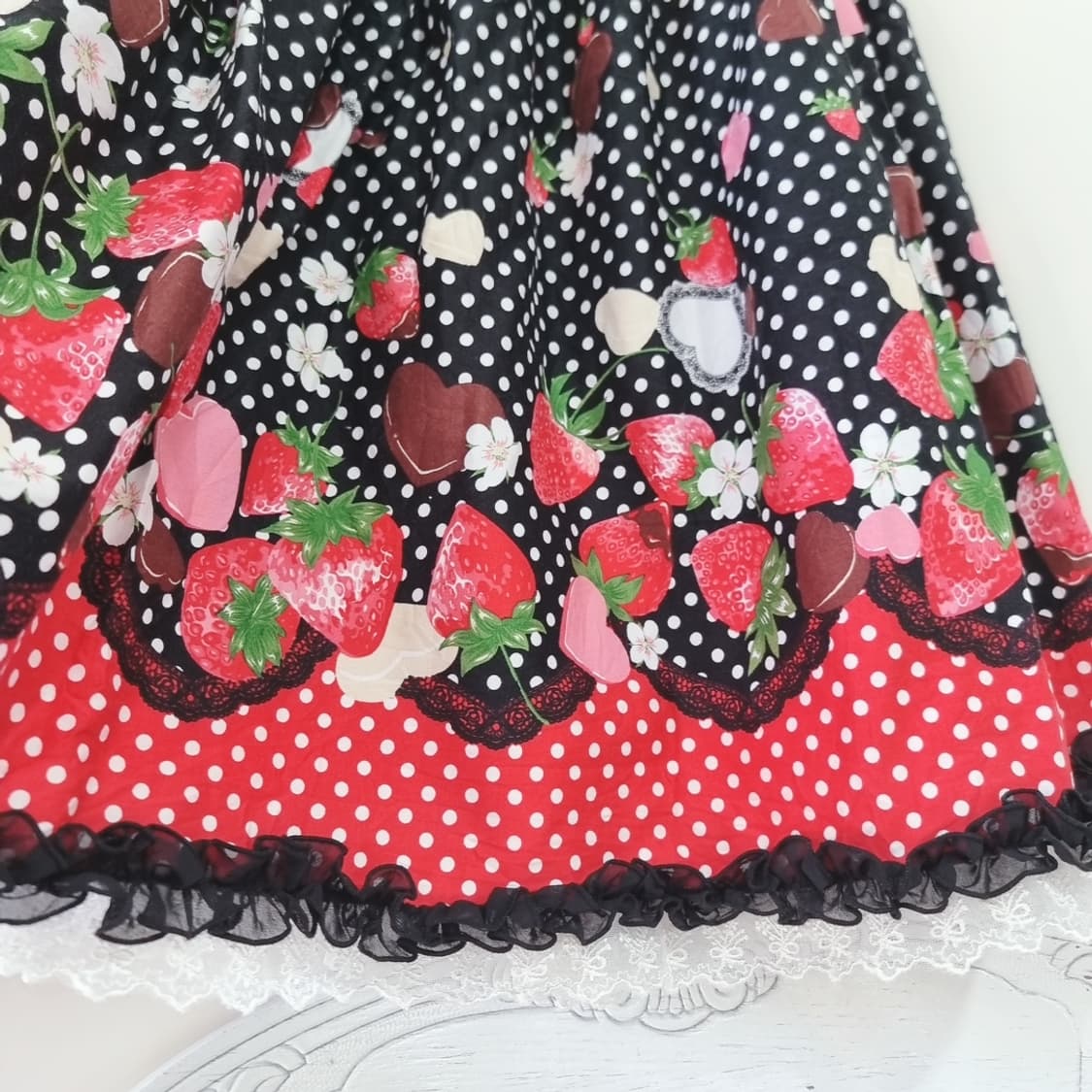 BODYLINE(바디라인) 딸기 초코 도트 로리타 스커트 상품이미지4