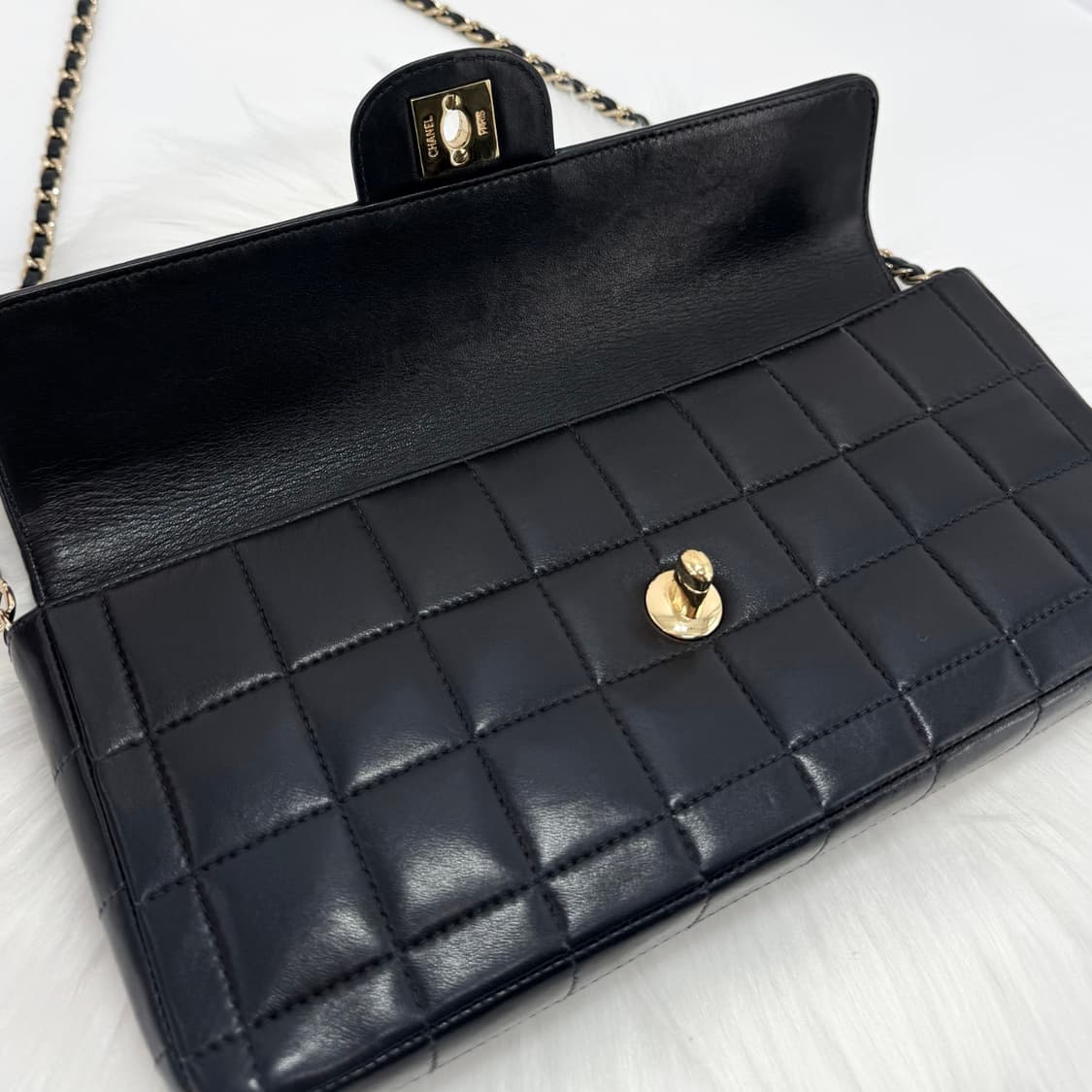 [감정완료] 샤넬 초코바 바게트 체인 숄더백 블랙 상품이미지9