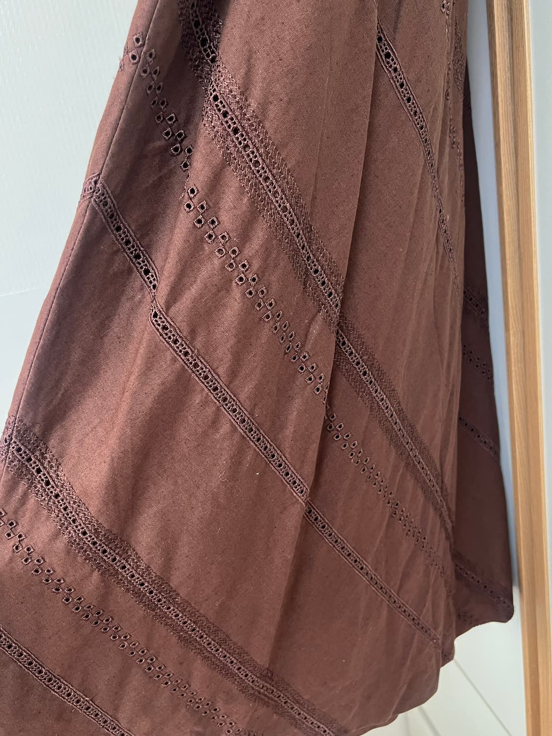 [빈티지] 브라운 펀칭 롱 스커트 상품이미지2