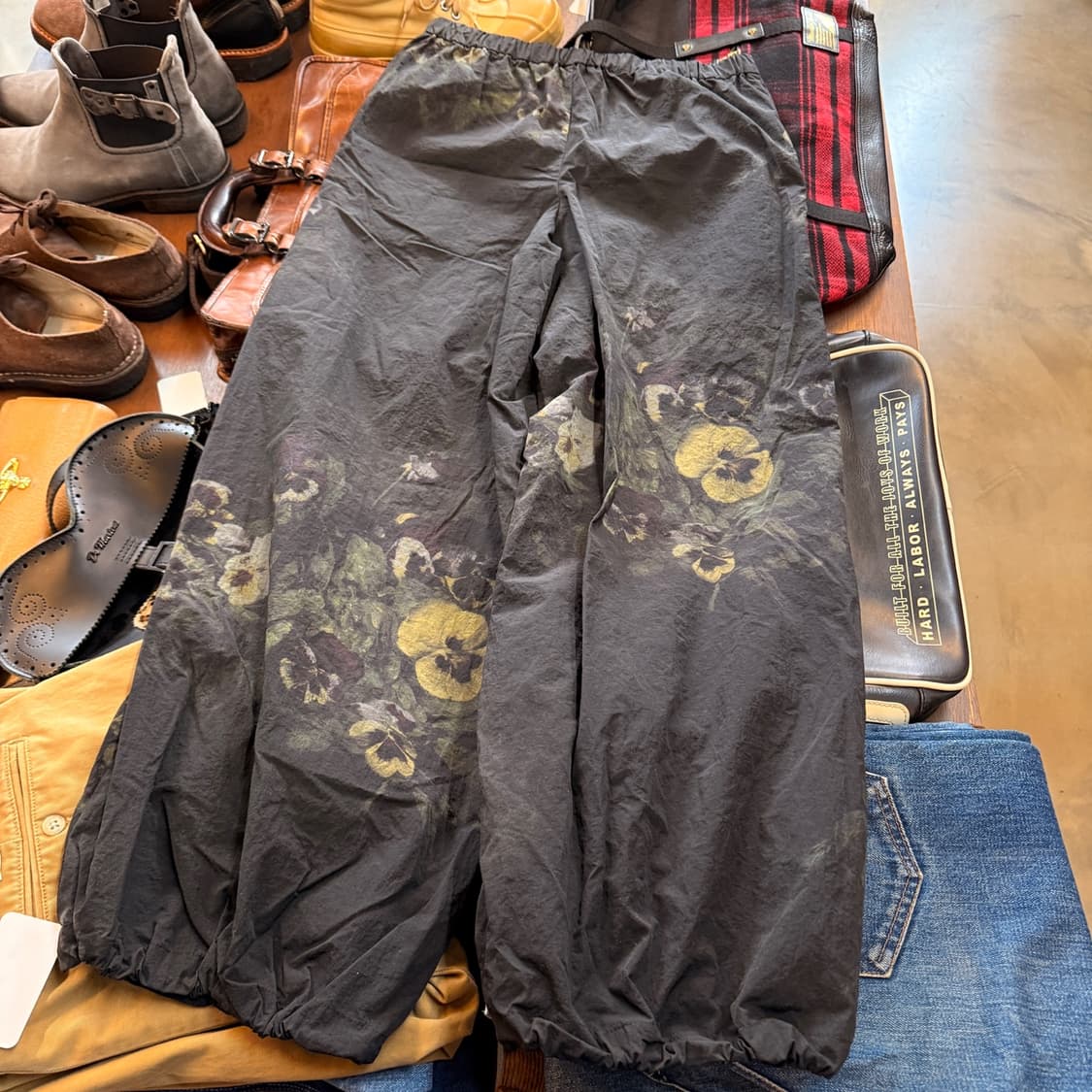 일본 브랜드 라드 뮤지션 라이트 나일론 밴딩 플로럴 팬츠 트레이닝 팬츠 상품이미지5