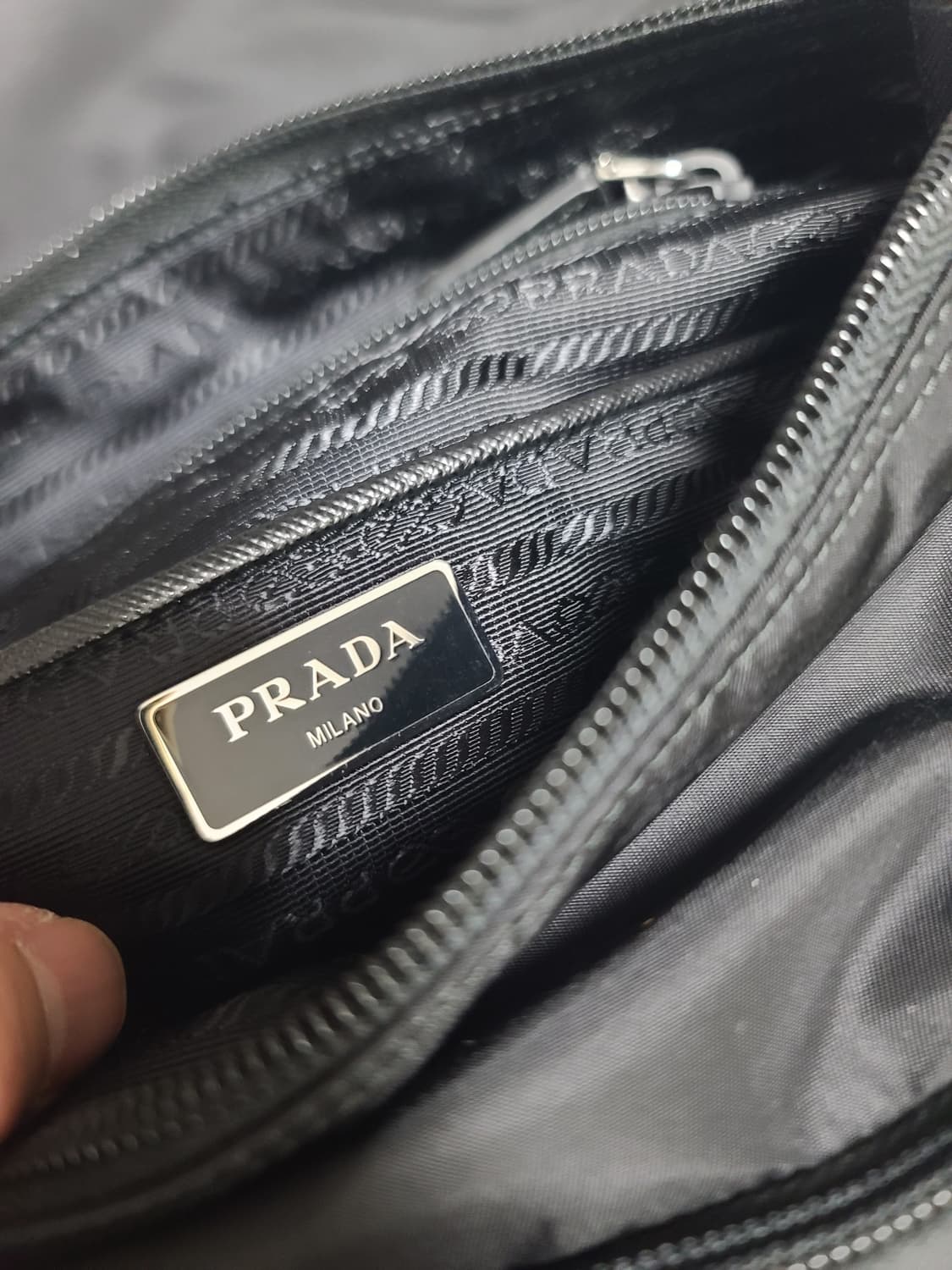 프라다 리나일론 메신저백 1bd671 크로스백 버클백 상품이미지6