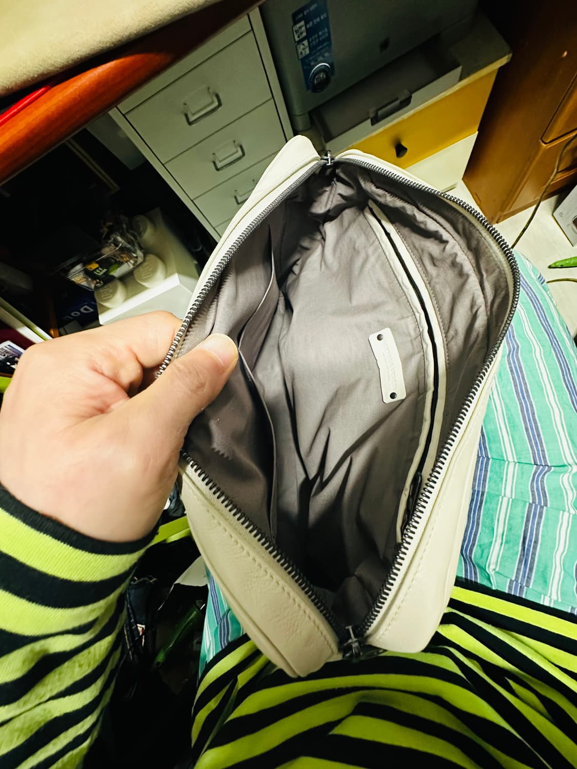 보테가베네타 클러치 새상품 상품이미지10