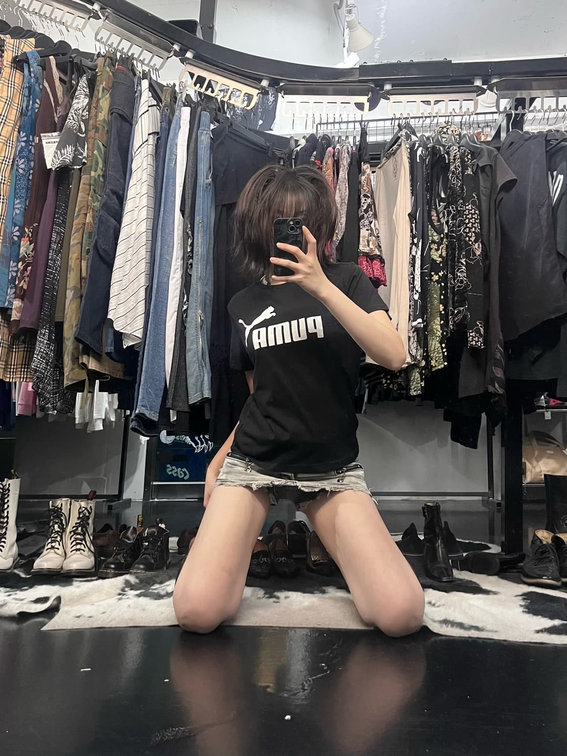 푸마 블랙 프린팅 반팔 상품이미지1