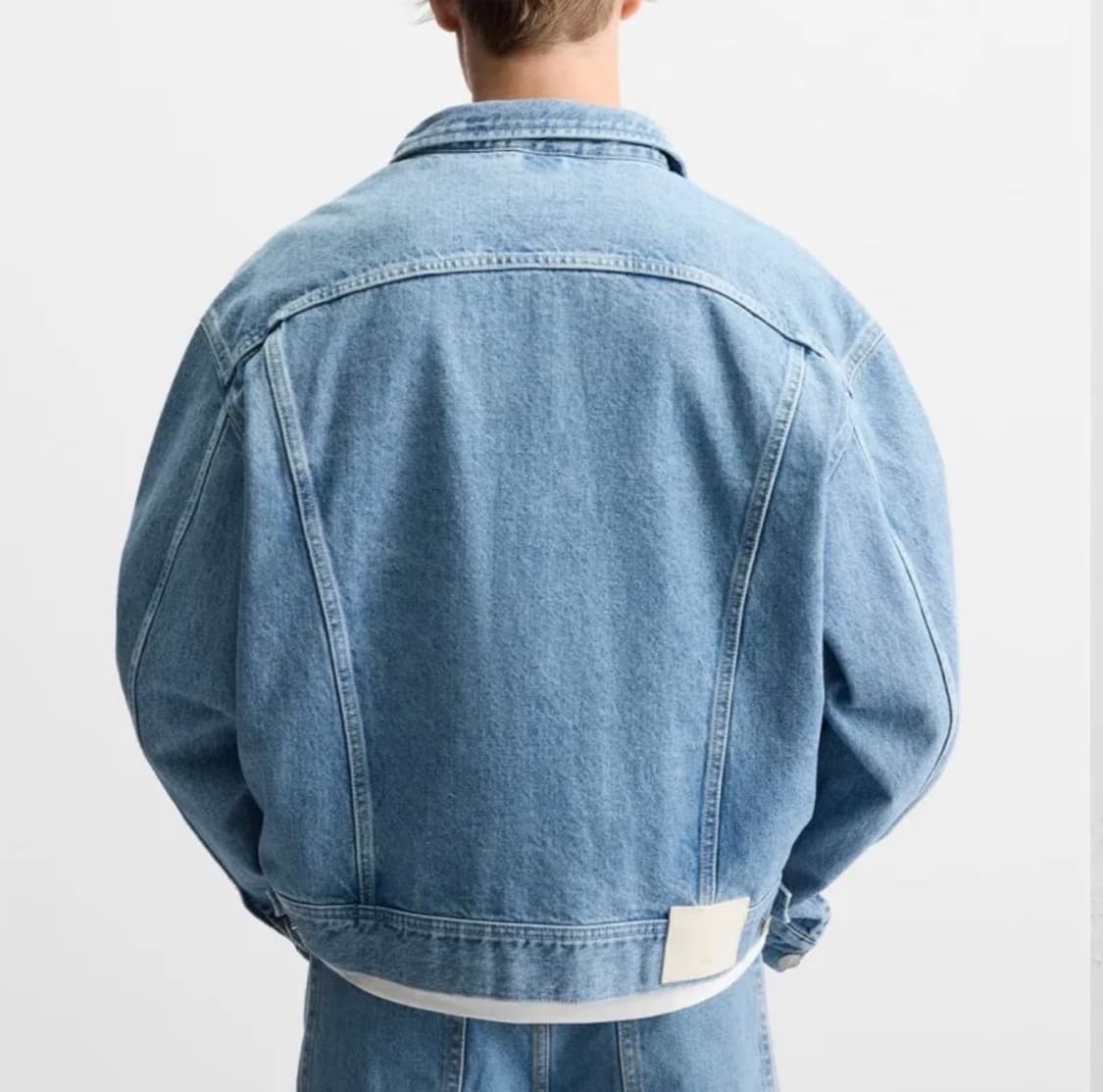 일론 머스크가 즐찾 해놓은 자라 라이트 블루 데님 자켓 상품이미지4