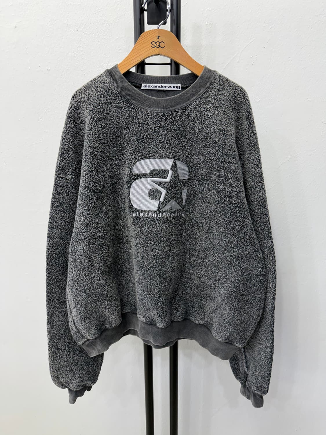 정품) 알렉산더왕 여성 오버사이즈 로고 플리스 맨투맨 XS 상품이미지1