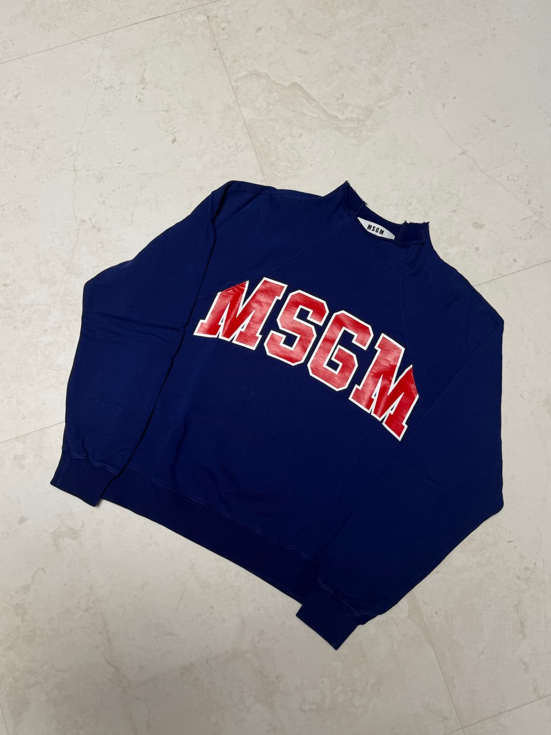 MSGM cut-off detail Logo Sweatshirt 상품이미지1